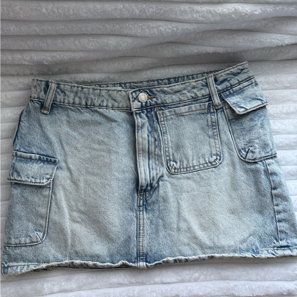 ZARA SIZE M Denim Cargo Mini Skirt